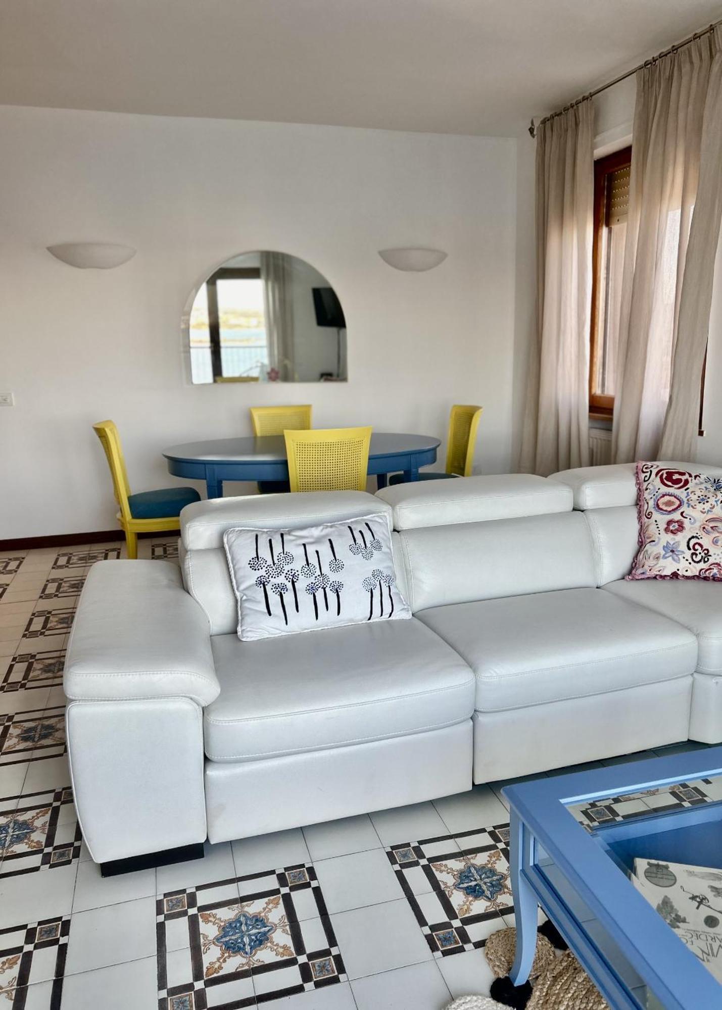 Mv Home Olbia Buitenkant foto